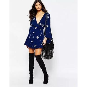 Free People Jasmine Embroidered Blue floral dress bell sleeve 0 v neck